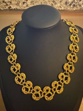 Vintage Napier Gold Tone Necklace